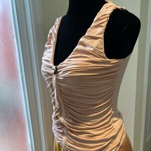 CREASED-EFFECT. DRAPED PEACH TANK TOP